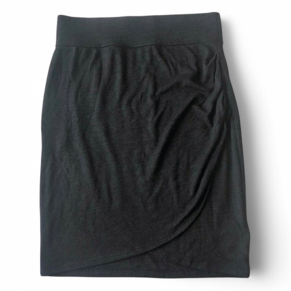 Gap Bodycon Black Side Draped Mini Preppy Prep Rushed Elastic Waist Skirt XS - Picture 1 of 5
